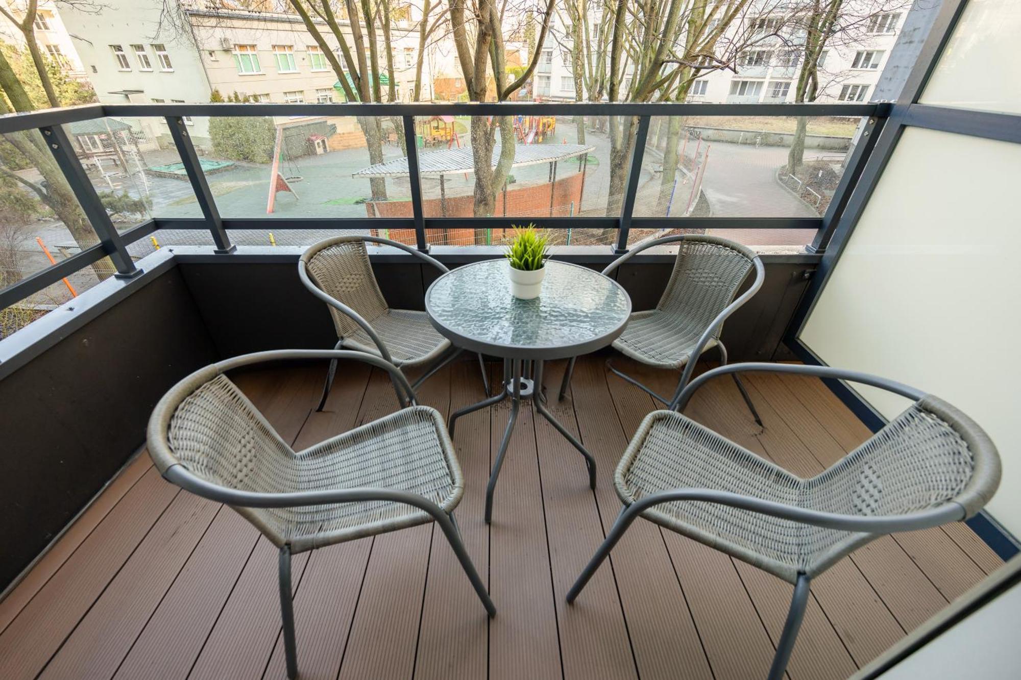 Srodmiescie Warsaw Muranow Apartments With Parking By Noclegi Renters Bagian luar foto