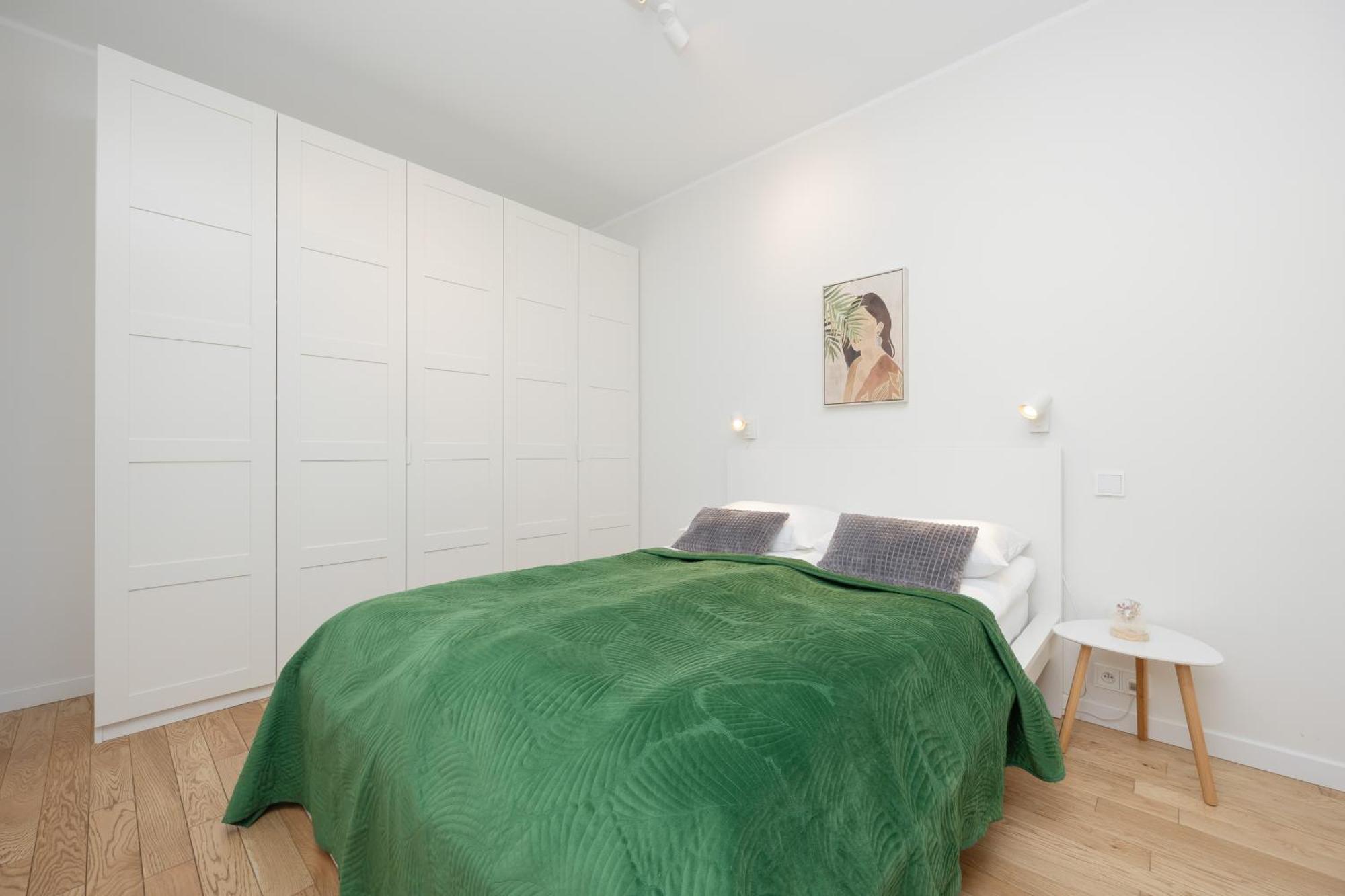 Srodmiescie Warsaw Muranow Apartments With Parking By Noclegi Renters Bagian luar foto