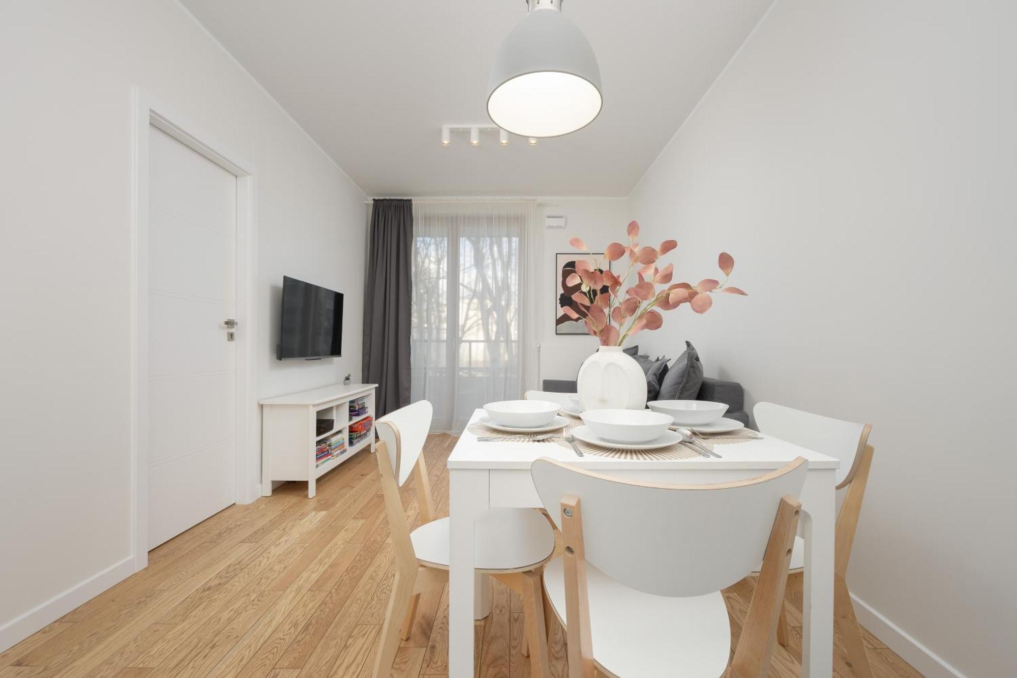 Srodmiescie Warsaw Muranow Apartments With Parking By Noclegi Renters Bagian luar foto